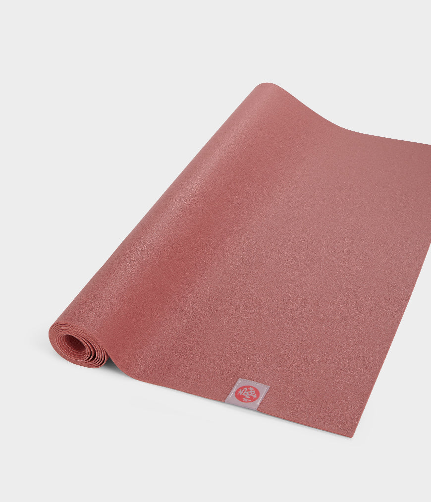 eKO® Superlite Travel Yoga Mat 1.5mm - Image 4